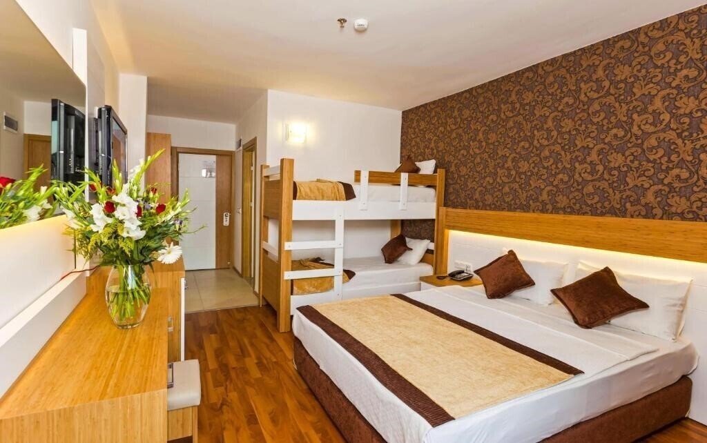 Фото Eftalia Downtown Hotel (ex. Eftalia Down Town, Eftalia Aytur Hotel) 3*