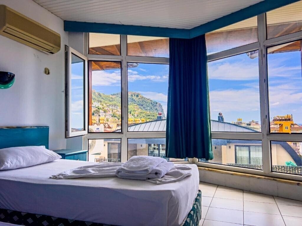 Фото Casa Cleo Suit Hotel 3*