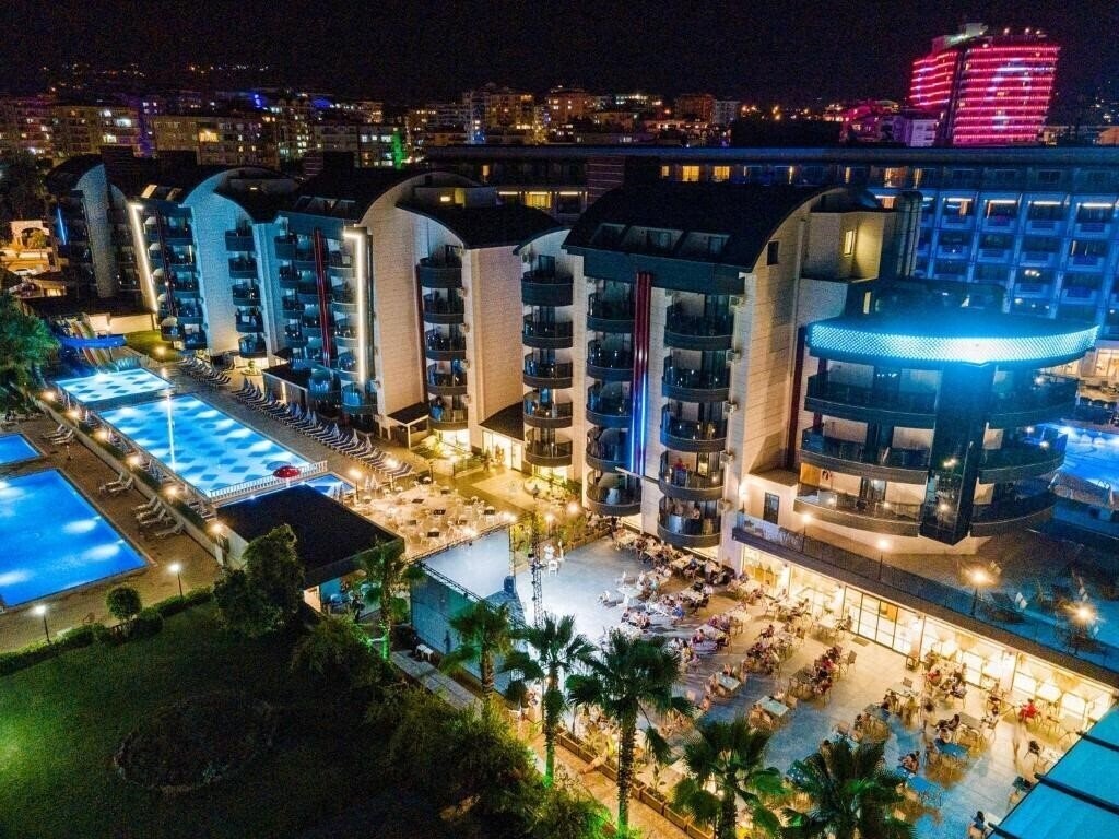 Фото Grand Uysal Beach & Spa Hotel (ex. Grand Uysal Family Suite) 4*