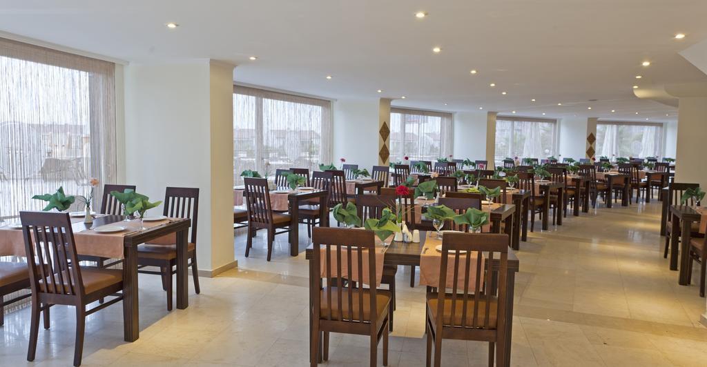 Фото Arabella World Hotel 4*