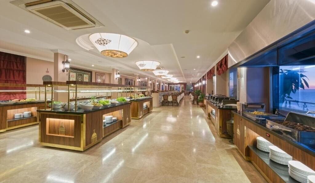 Изображение Antique Roman Palace 5*