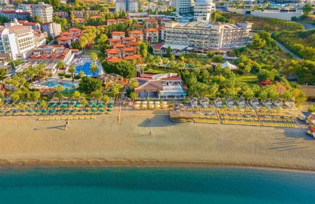 Отель Justiniano Club Alanya 4*