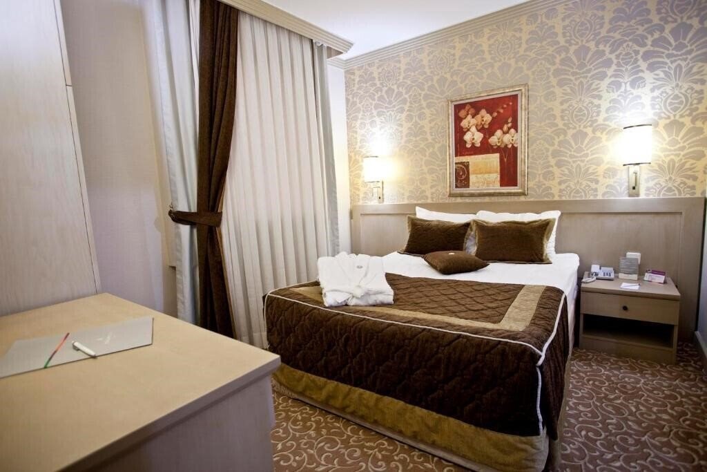 Фото Sergah Hotel 4*