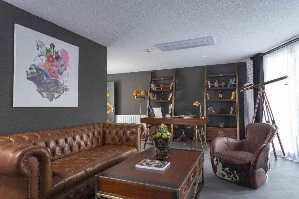 Фотография Check Inn Ankara (ex. Check Inn Hotel Suite Loft Ankara, Check Inn Suite Hotel & SPA ) 4*