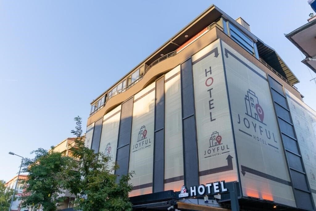 Отель Joyful Hotel (ex. Inn 65 Budget) 3*