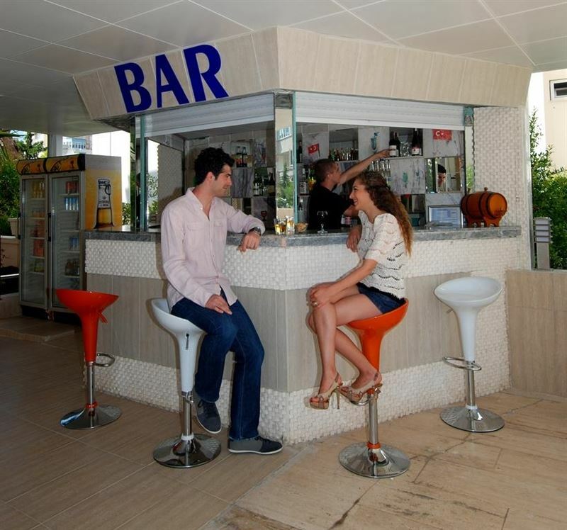 Отель Lara Diamond Hotel 3*