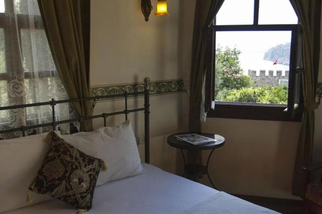 Отель De Ja Vu Hotel 1*