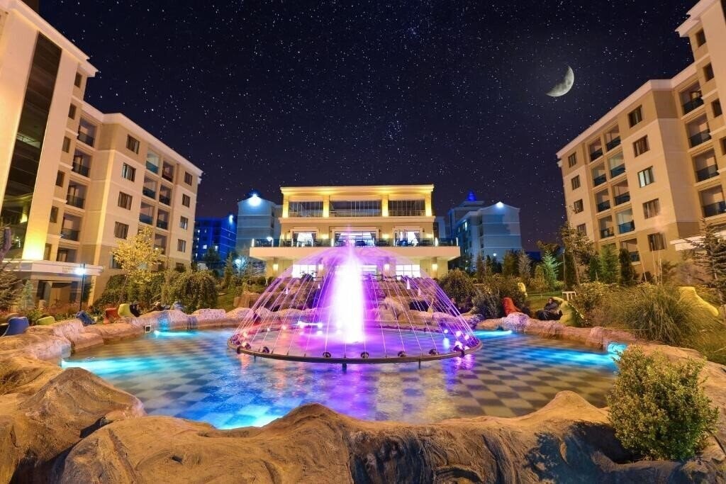 Отель Grand Ozgul Thermal Holiday Village 5*