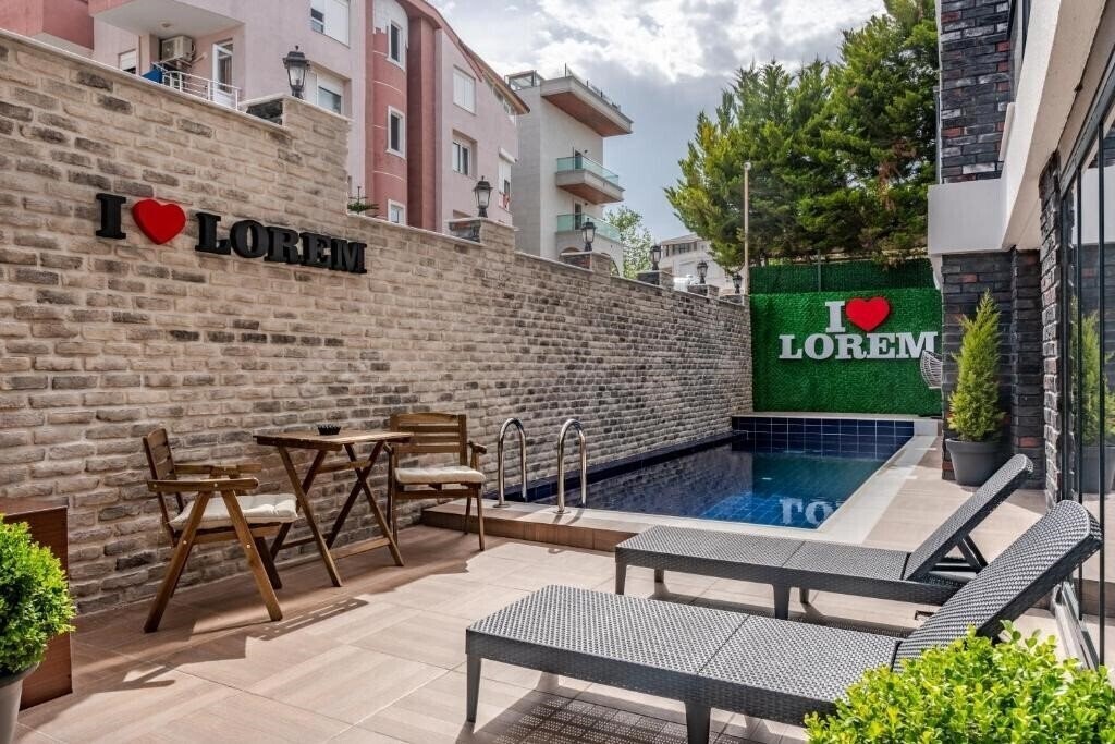Отель Lorem Hotel 3*