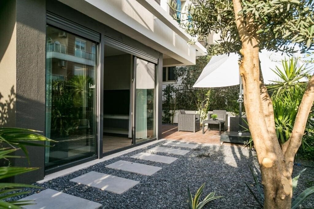 Фото Z Suites Hotel 3*