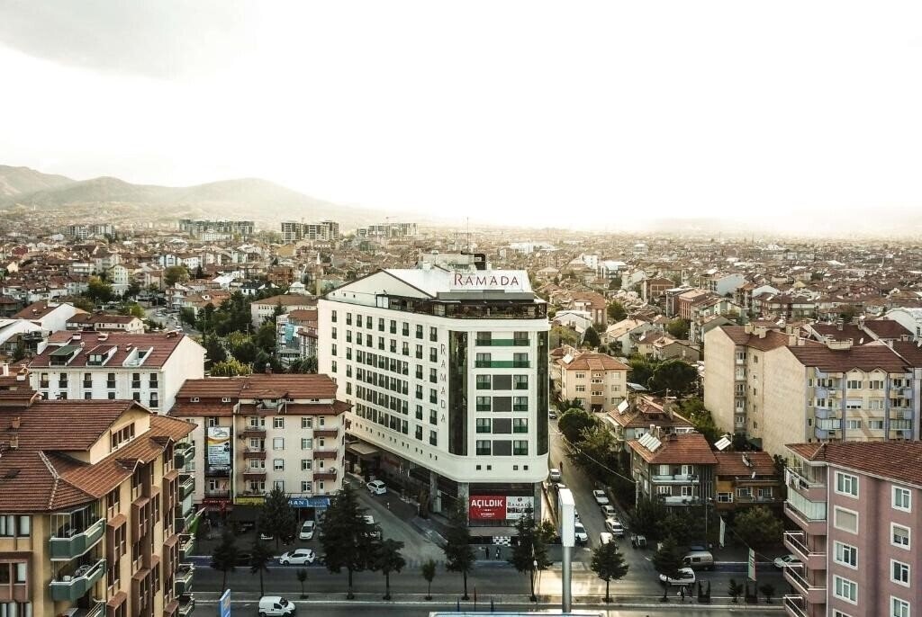 Отель Ramada By Wyndham Isparta 4*