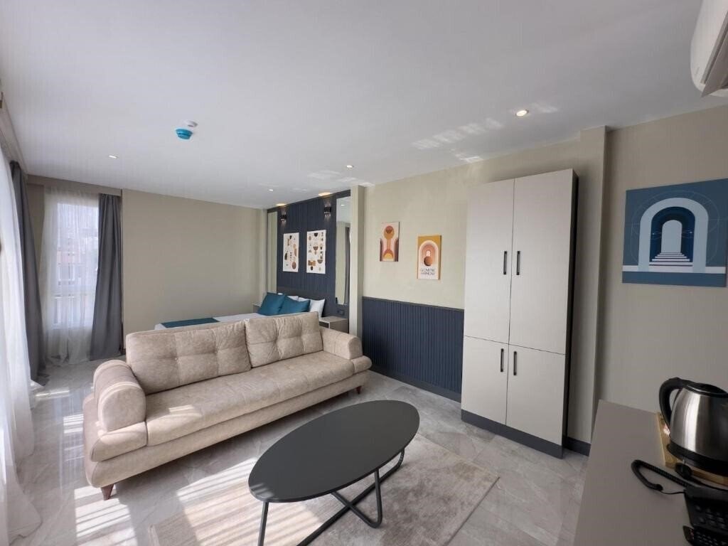 Фото Sky Luxe Hotel 5*