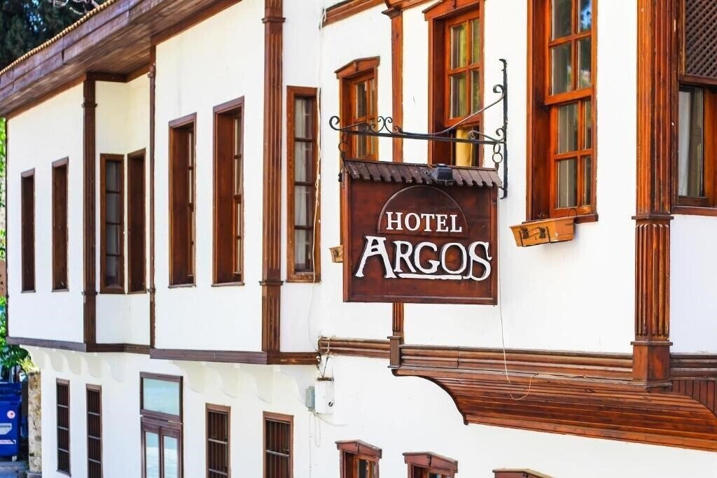 Отель Argos Hotel 3*