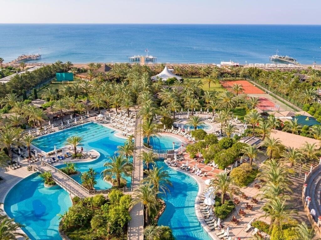 Фото Royal Wings Hotel 5*