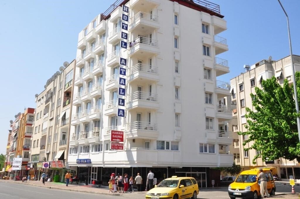 Отель Atalla Hotel 3*