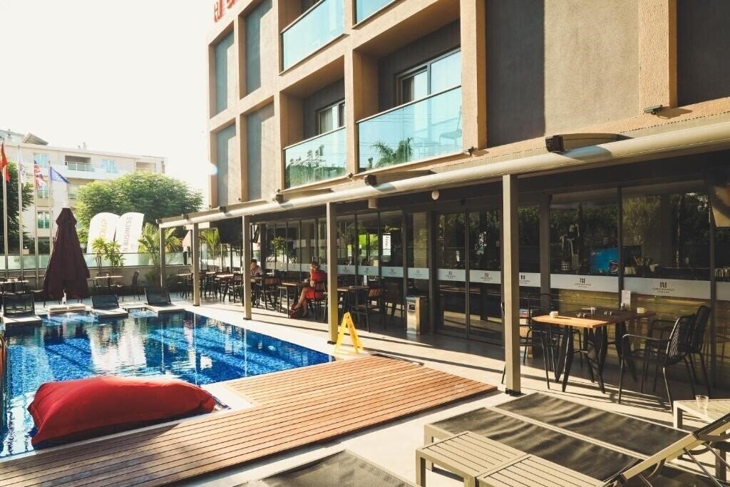 Отель Laren Seaside Hotel & SPA 3*