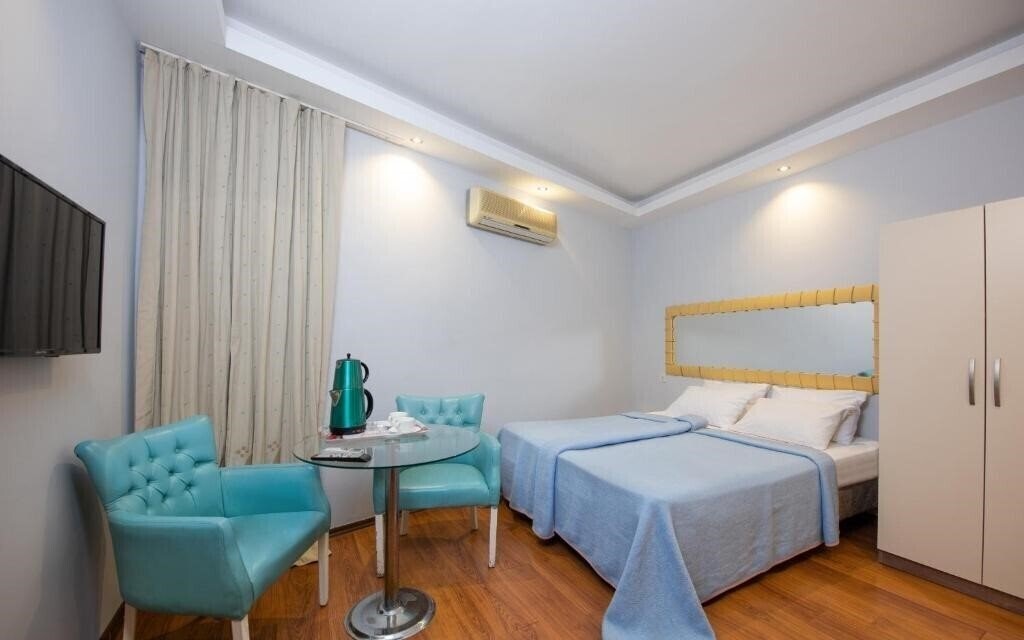 Отель Nest Hotel 3*