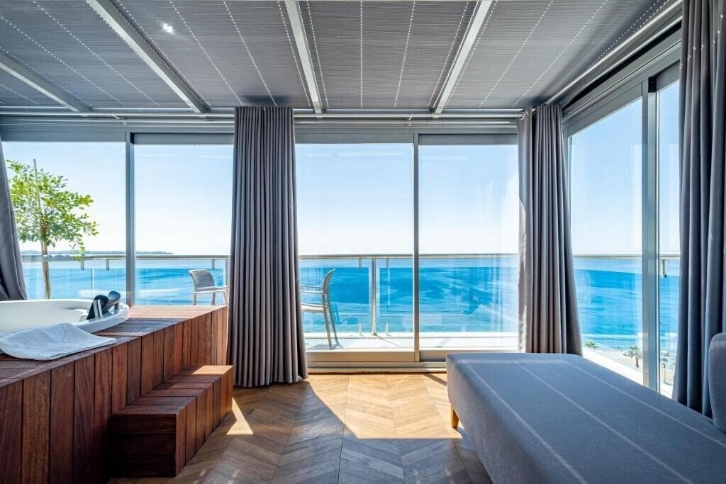 Фото Pearly Hotel 3*