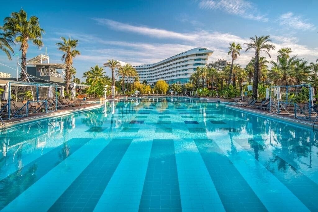 Отель Concorde De Luxe Resort 5*
