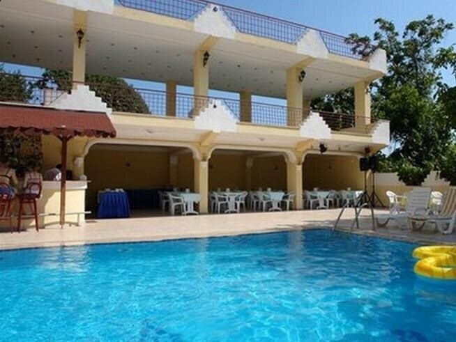 Отель Yellow Stars Hotel 3*