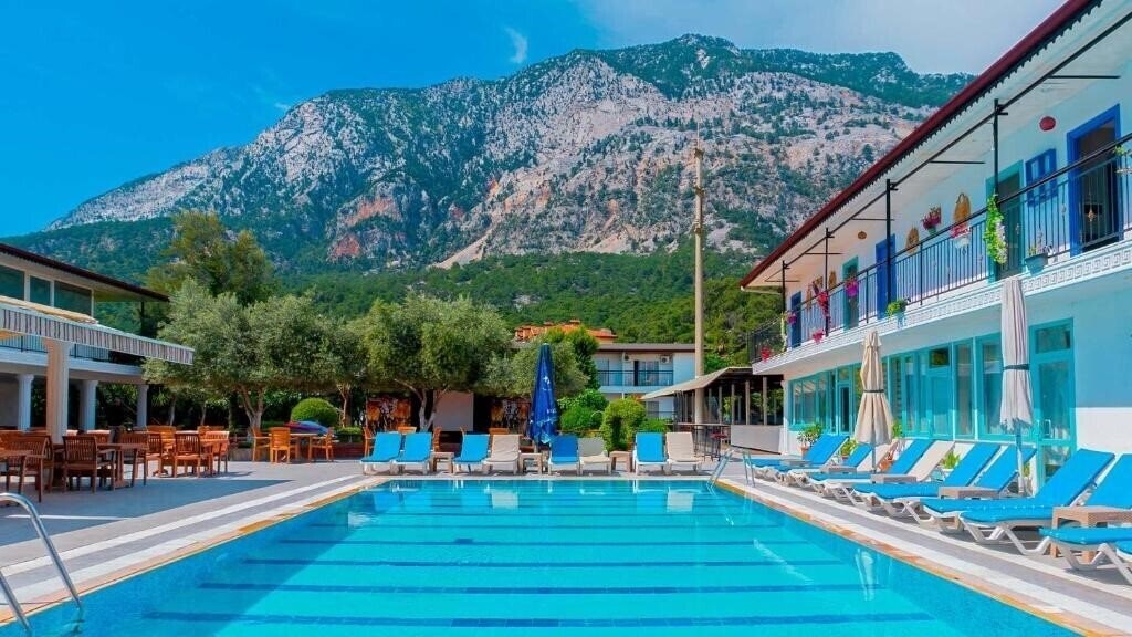 Отель Get Enjoy Hotel (ex. Matiate Hotel) 4*