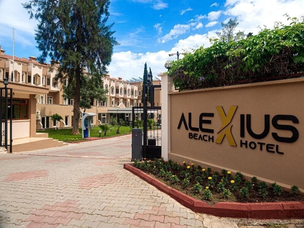 Отель Alexius Beach Hotel (ex. Club Hotel Beldiana) 4*