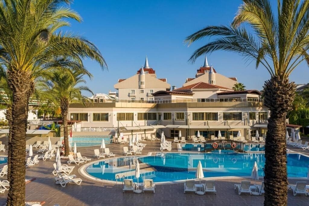 Фотография Aydinbey Famous Resort 5*