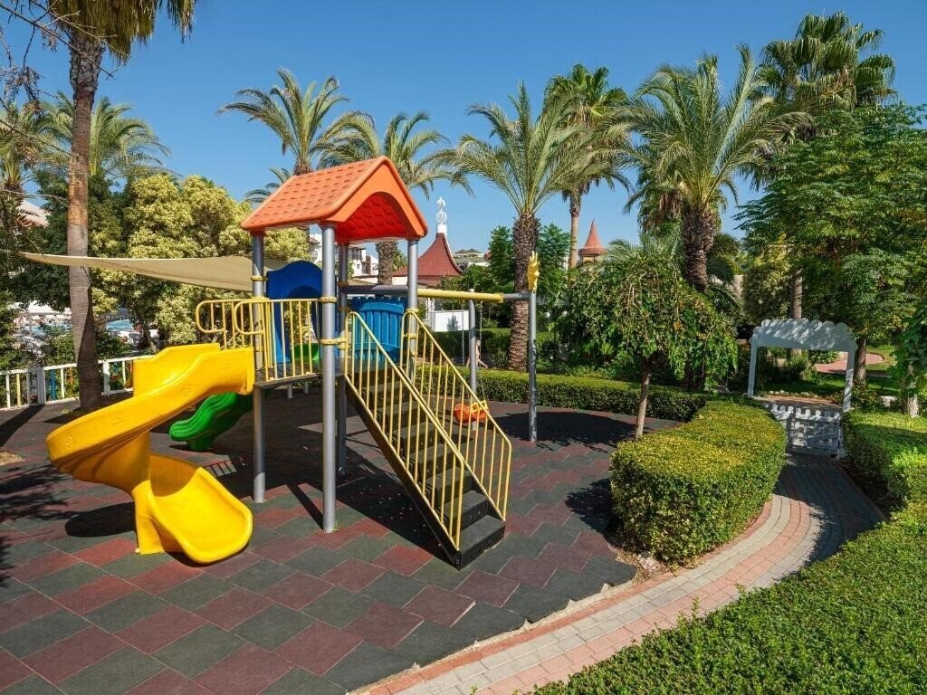 Изображение Aydinbey Famous Resort 5*