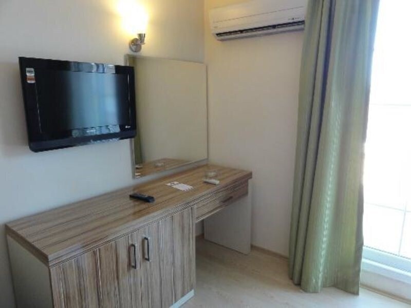 Фотография Castle Hotel (ex. Justiniano Hotel Varuna) 4*