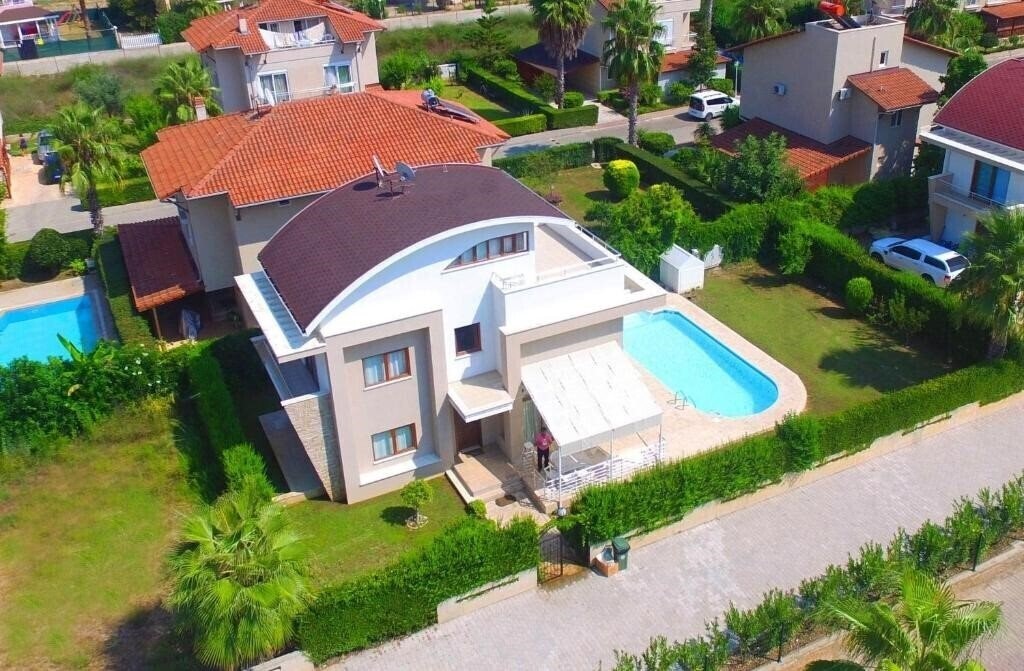 Отель Paradise Town Villa Daisy 3*