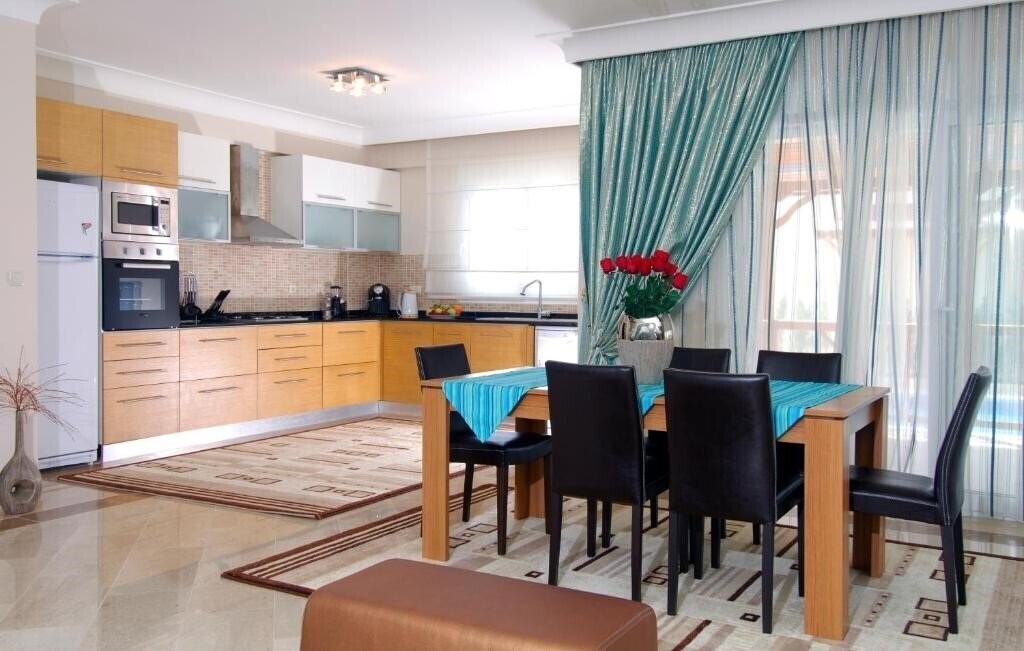 Картинка Paradise Town Villa Lucky 3*