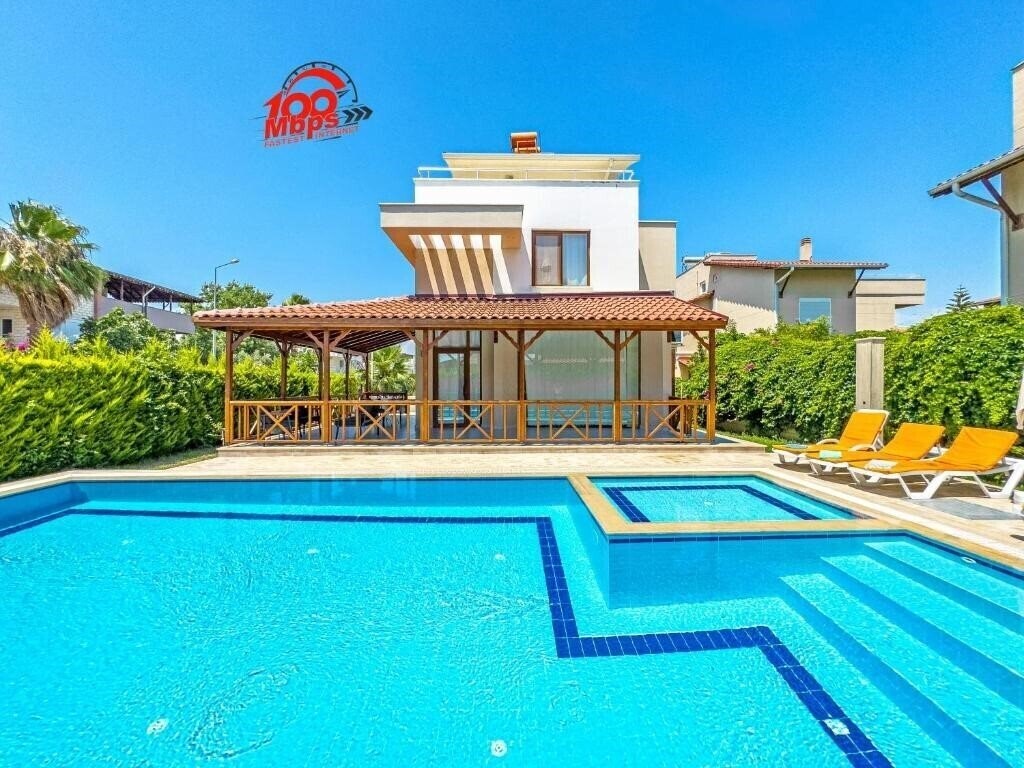 Отель Paradise Town Villa Beliza 3*