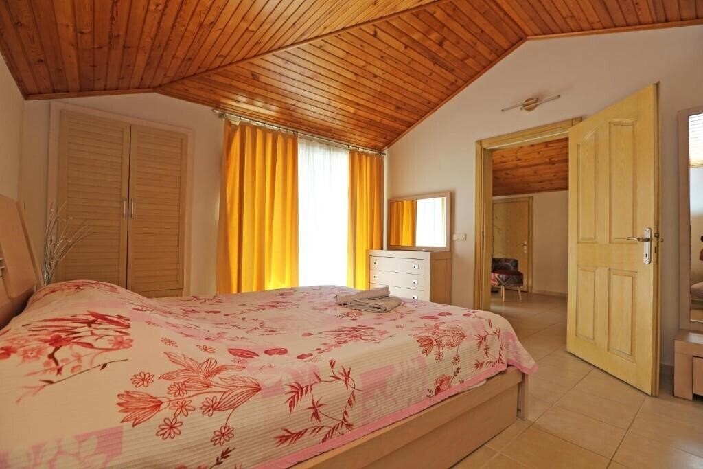 Фото Paradise Town Villa Hazel 3*