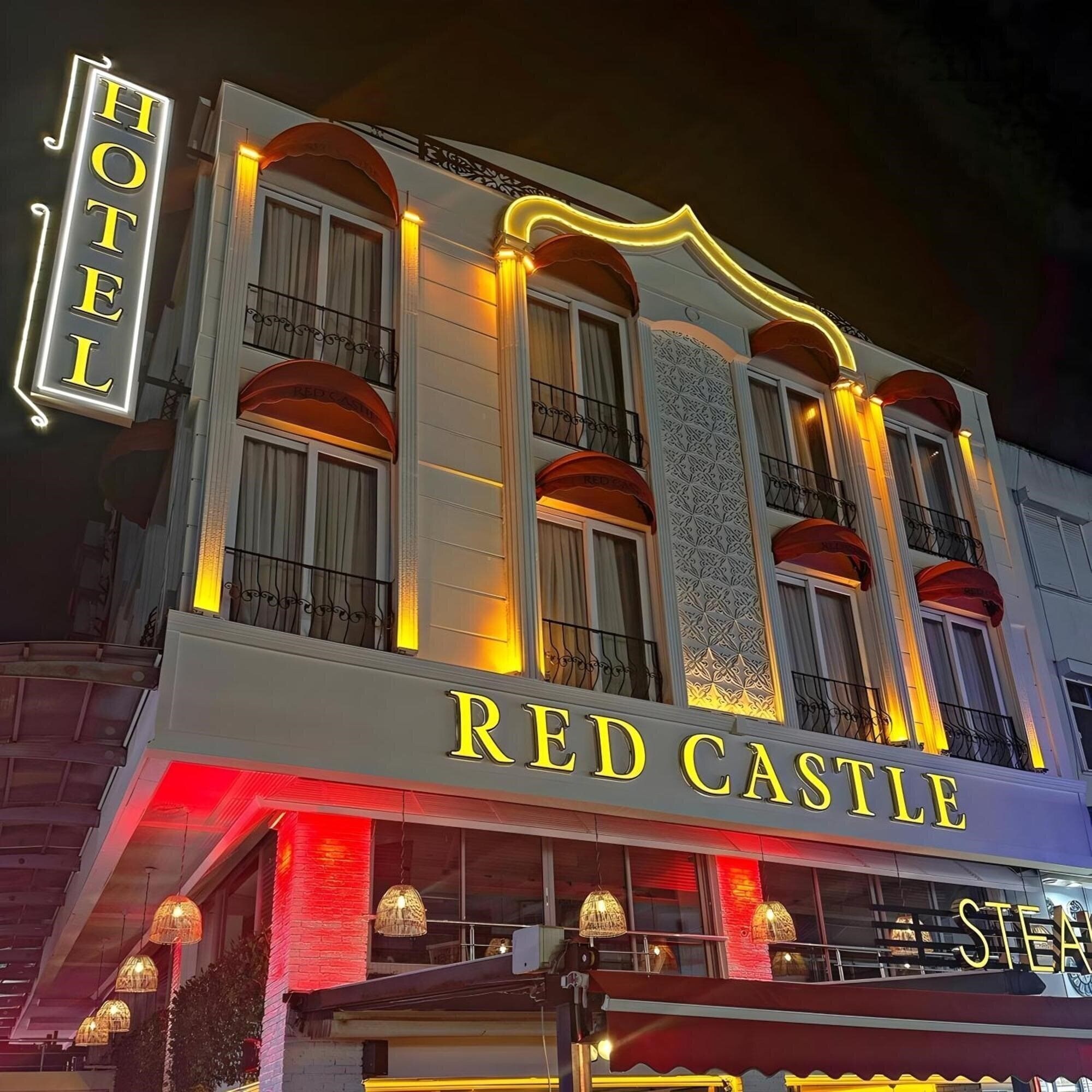 Изображение Red Castle Hotel & Pub 3*