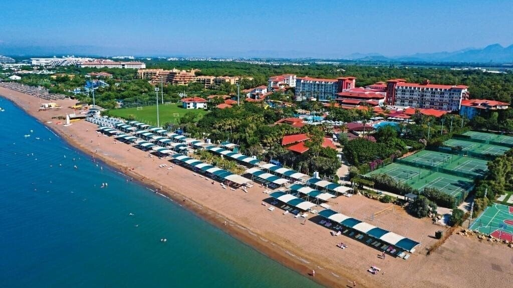 Отель Belconti Resort Hotel 5*