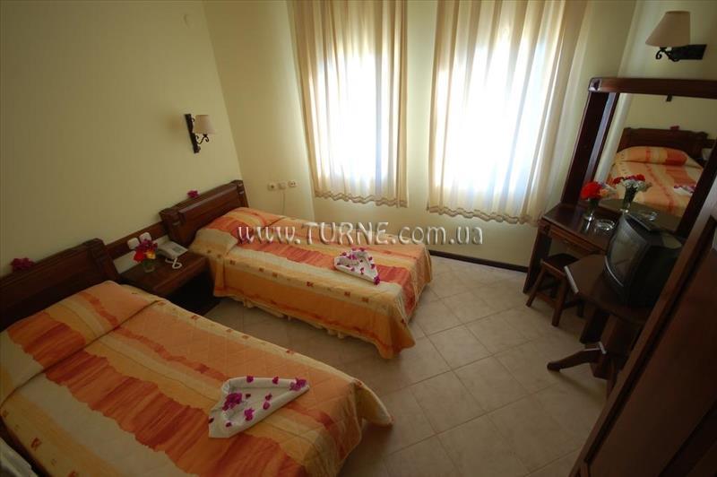 Отель Red Lion Bodrum 2*