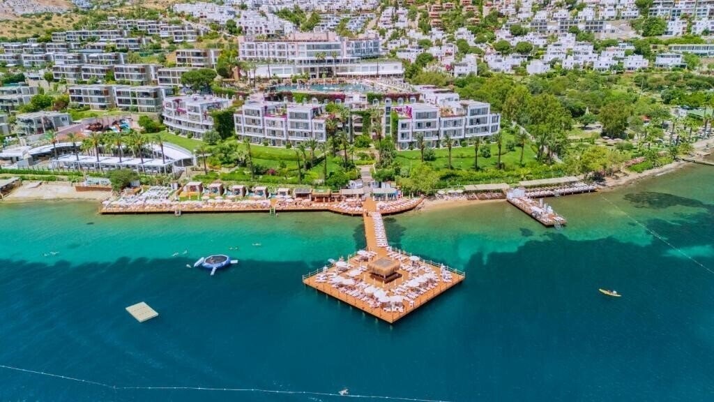 Отель Baia Bodrum 5*