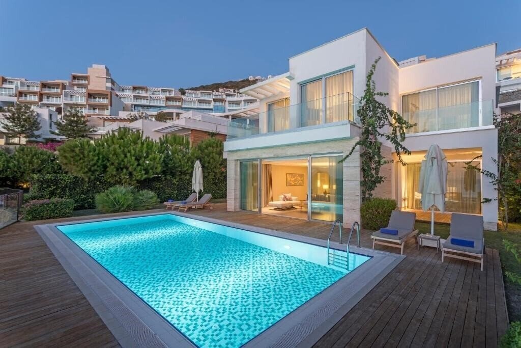 Отель Sirene Luxury Bodrum (ex.  Jw Marriott Bodrum) 5*