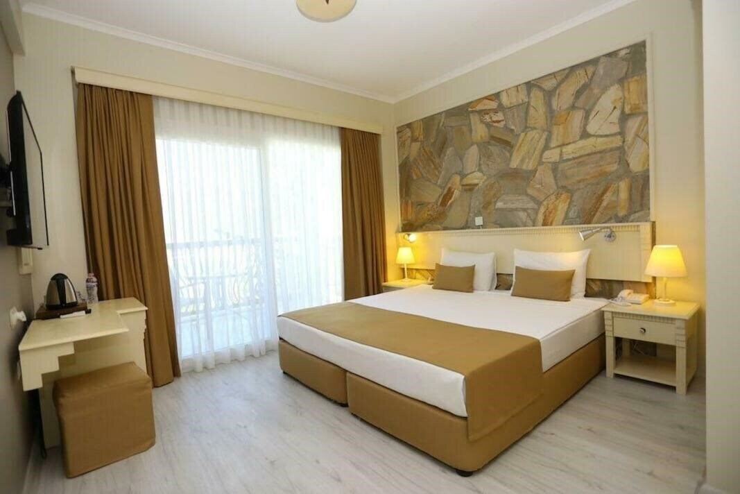 Картинка Mi Casa Beach Hotel  Boutique 4*