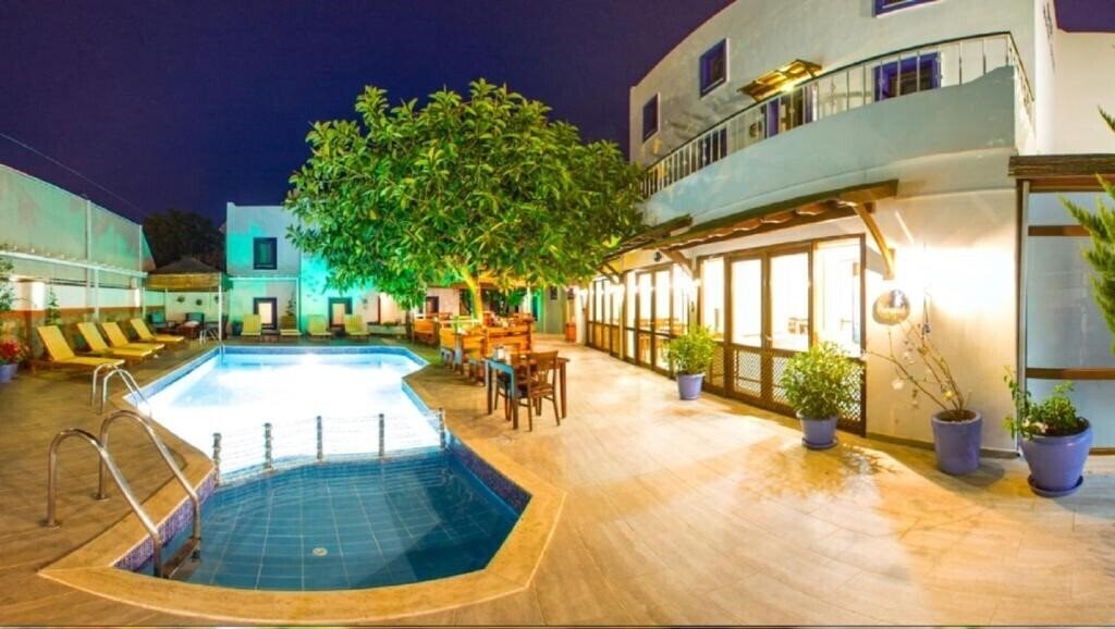 Фото Oya Boutique Hotel & Suites 3*