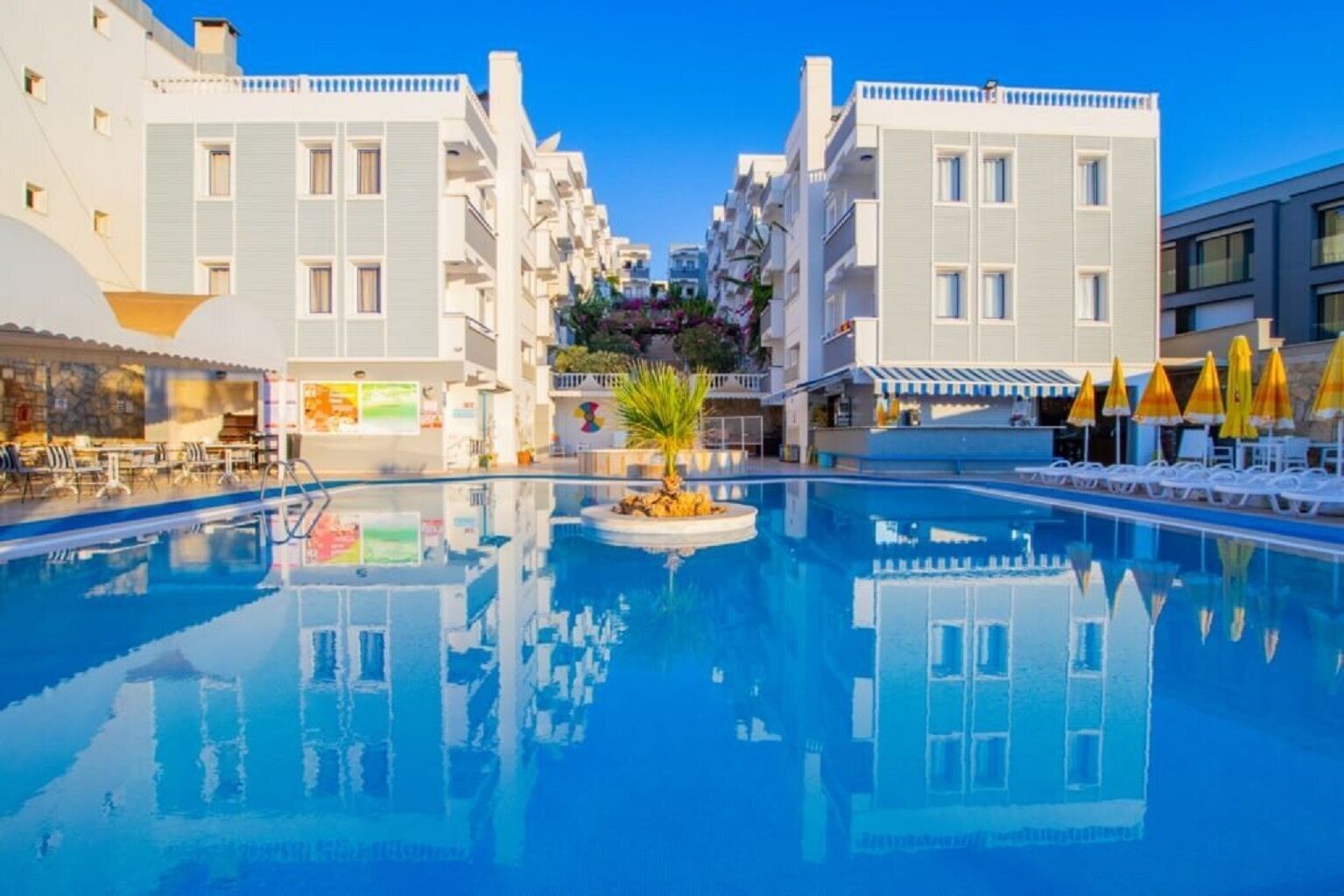 Отель Sun Point Hotel Family 3*