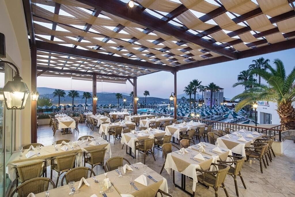 Фотография Selectum Colours Bodrum (ex. Wow Bodrum Resort, Asteria Bodrum Resort, World of Wonders Bodrum Resort) 5*