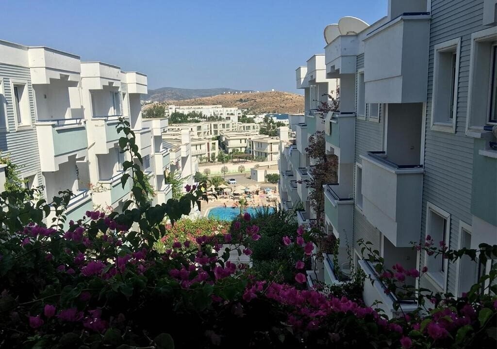 Фотография Sunpoint Suites Hotel 3*
