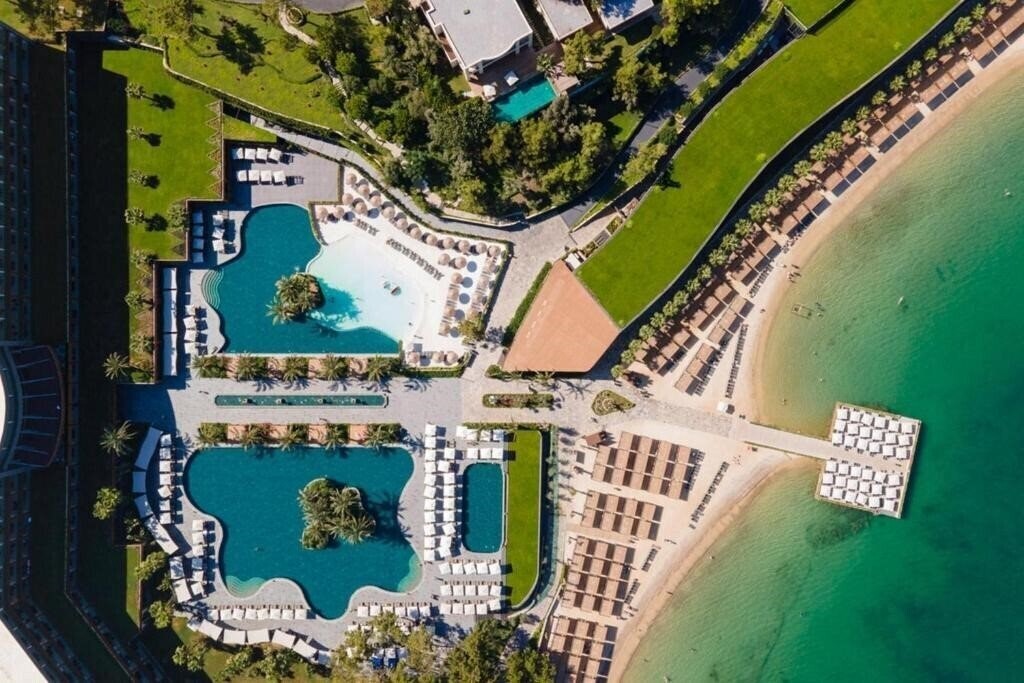 Отель Vogue Hotel Supreme Bodrum 5*