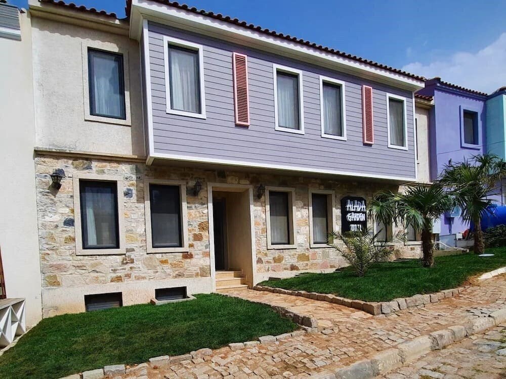 Отель Tenes Garden Otel (ex. Alada Garden Otel Bozcaada) 4*