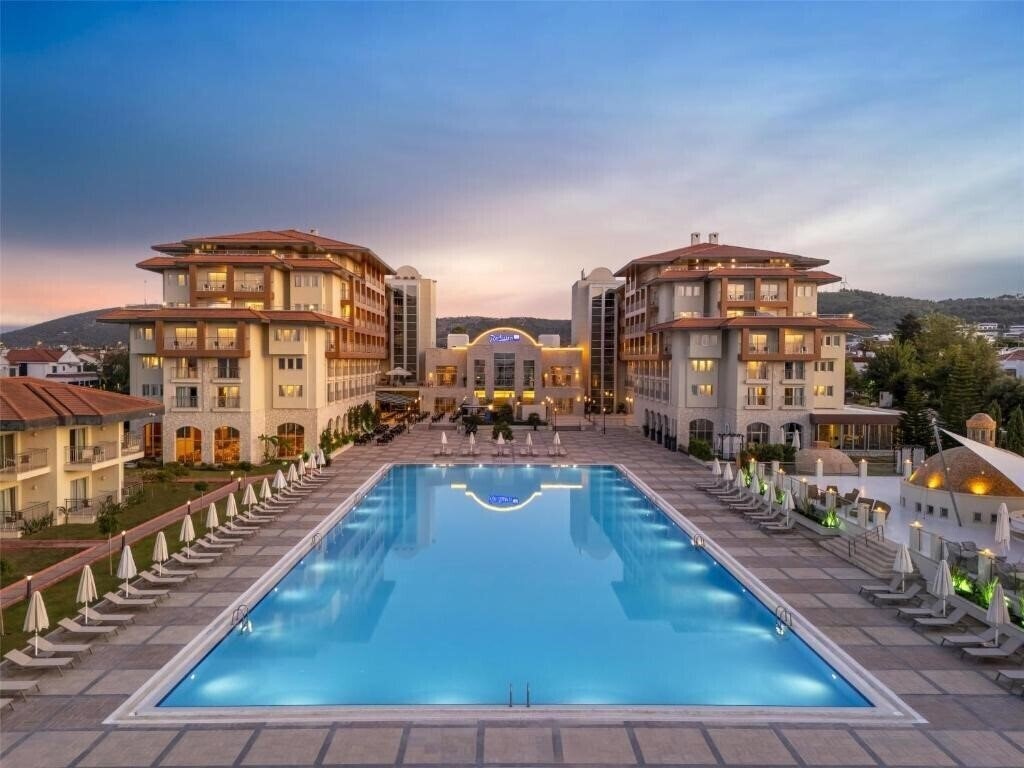 Отель Radisson Blu Resort & SPA Cesme 5*