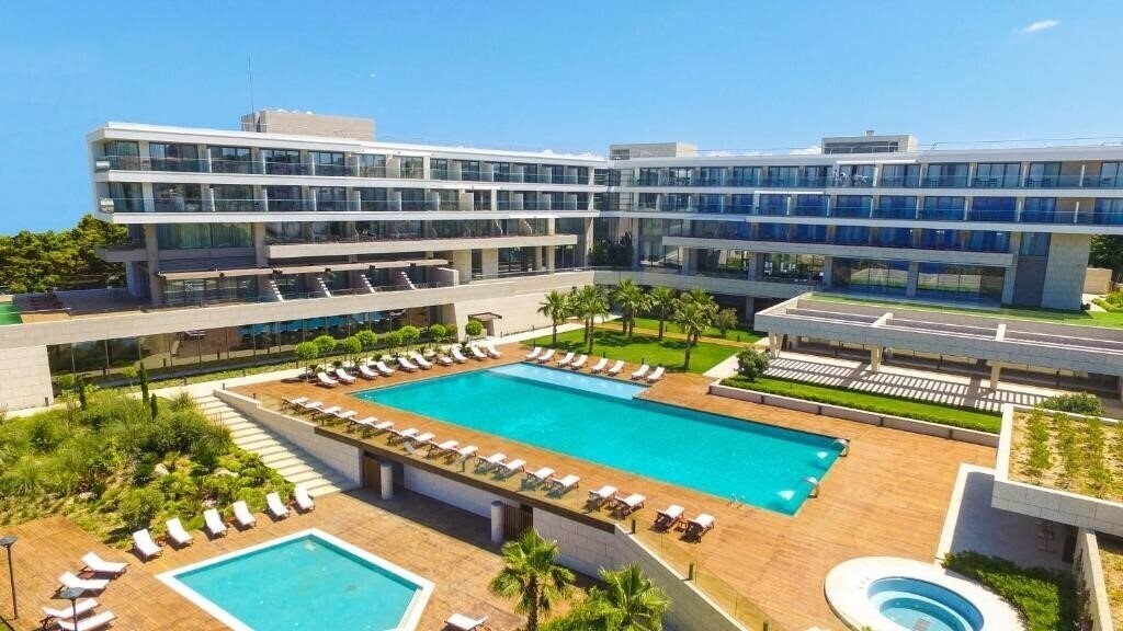 Фото On Live Deluxe Hotel 5*