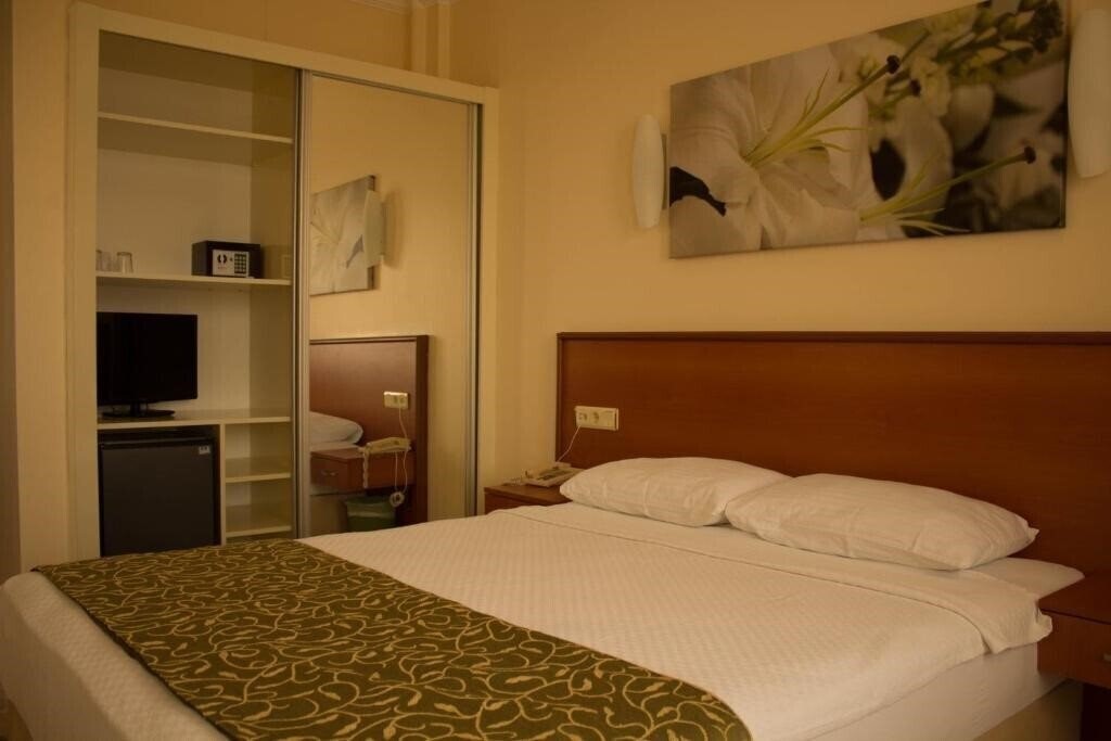 Фото Lord Hotel 3*