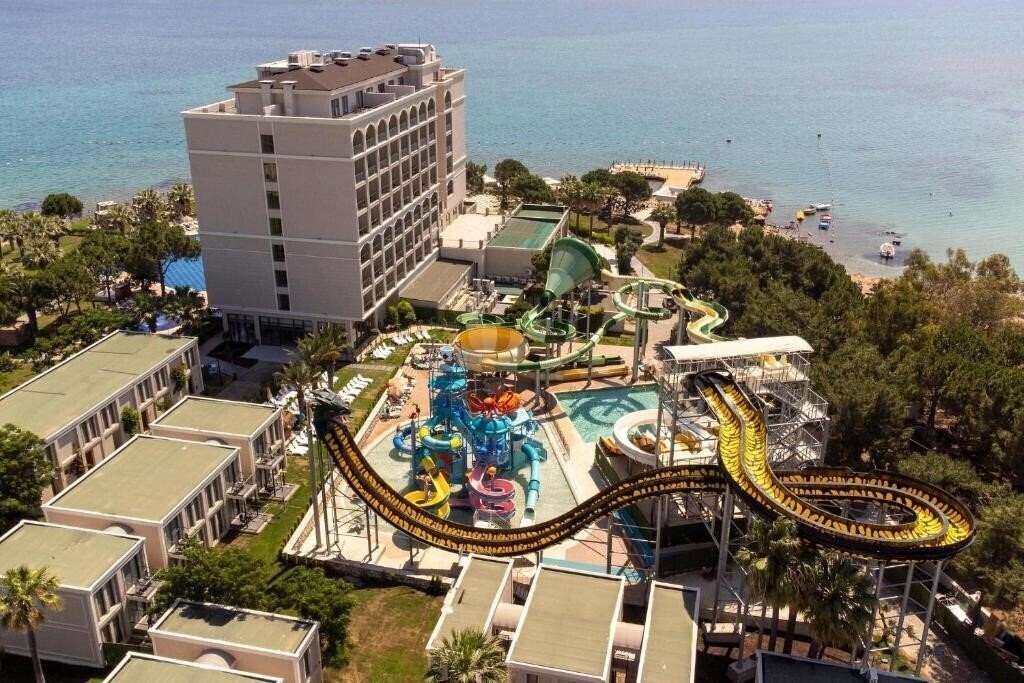 Картинка The Roxy Luxury Moon 5*