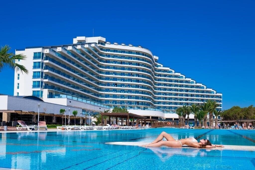 Отель Venosa Beach Resort & Spa 5*